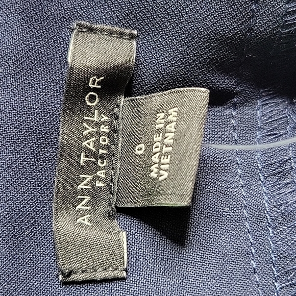 ANN TAYLOR Navy Blue Pencil Skirt Size 0 - Picture 6 of 7